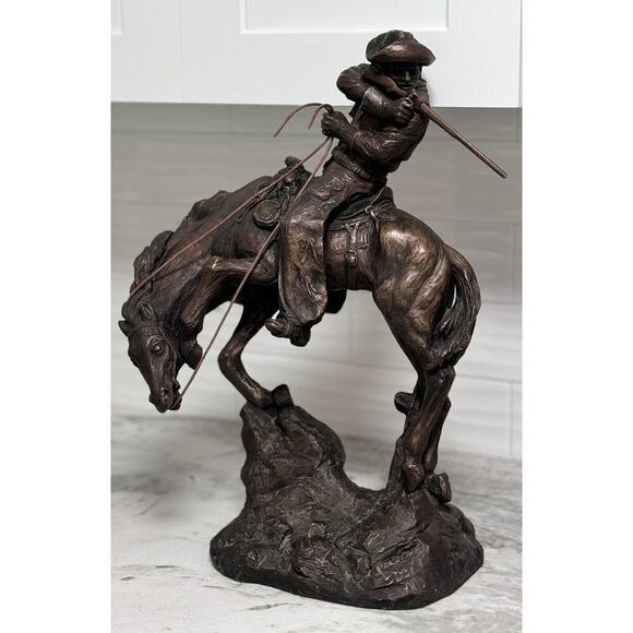 Large Antique Bronze/Metal Sculpture American Cowboy Rifle Riding Horse - Picture 3 of 16